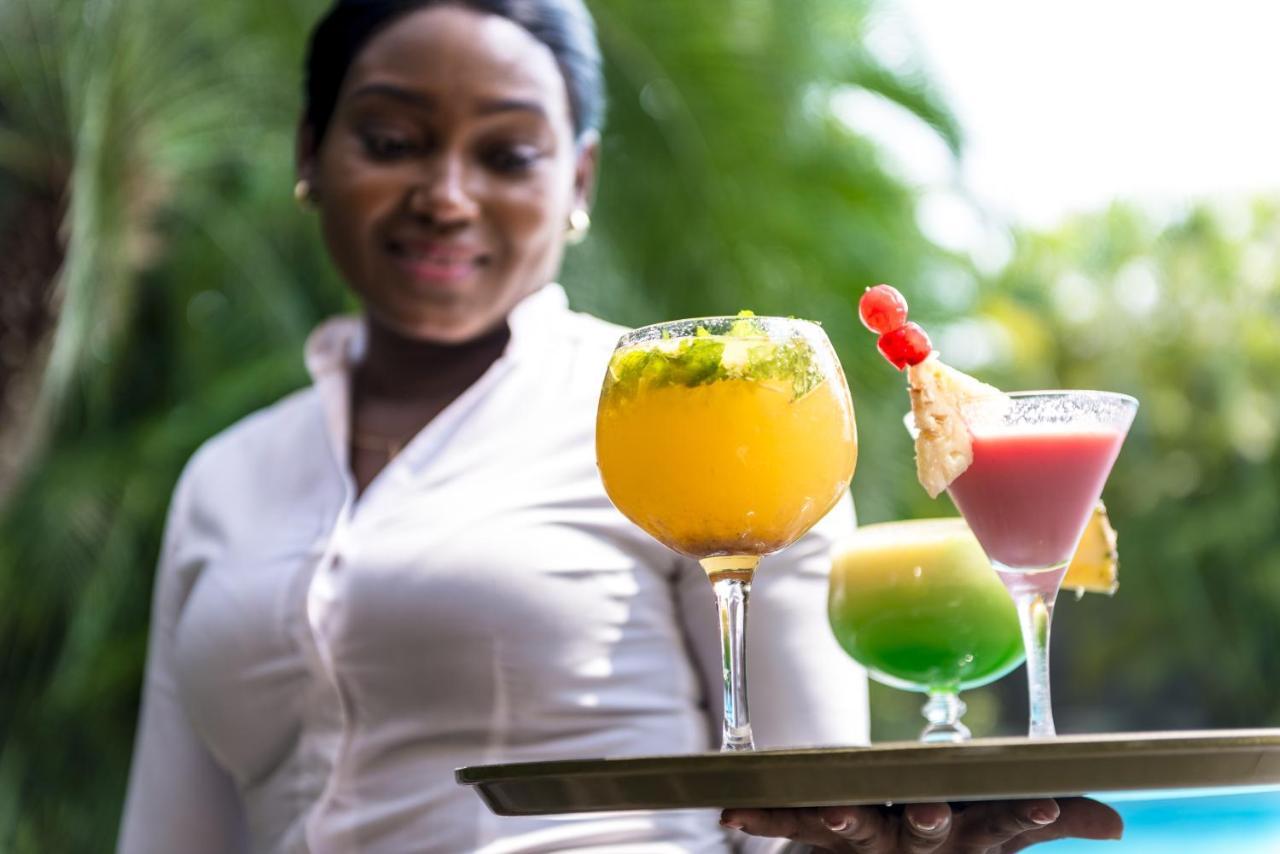 Hotel Tropico Luanda Ngoại thất bức ảnh